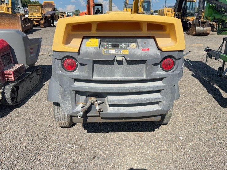 2017-atlas-copco-xas185kd7-image-5