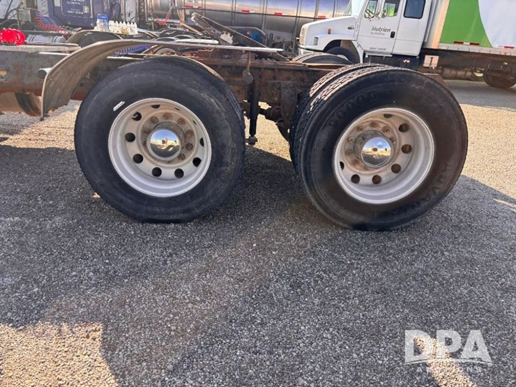 1999-mack-ch613-image-31