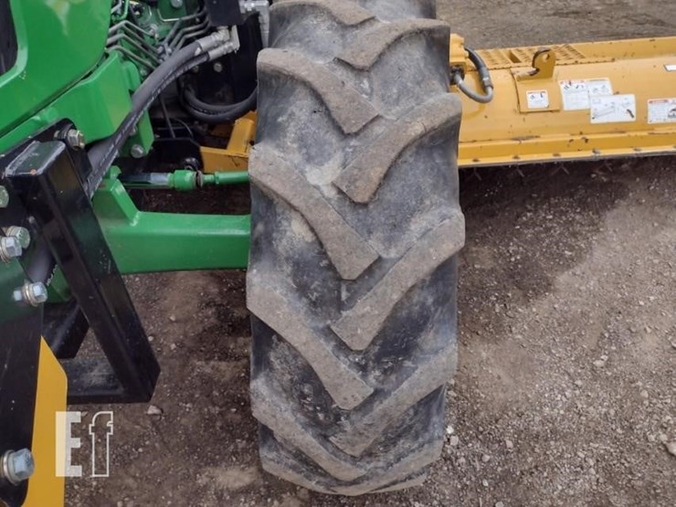 2015-john-deere-6105d-image-17