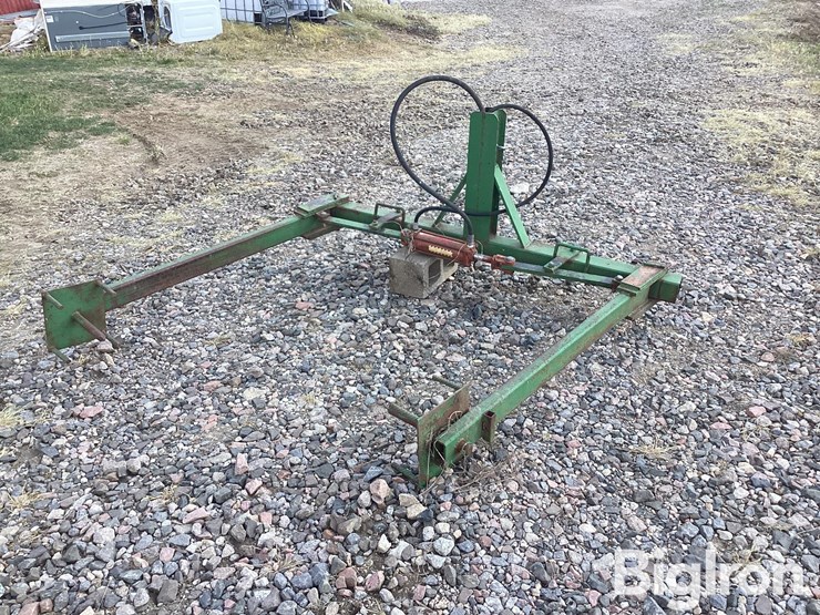 3-pt-round-bale-unroller-image-5