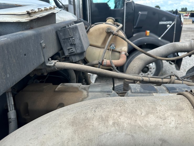 1999-mack-rd688s-image-64
