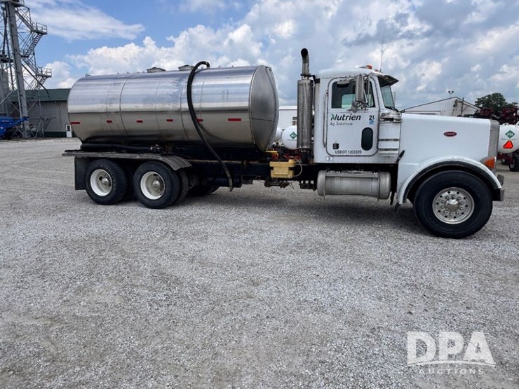 2000-peterbilt-357-image-6