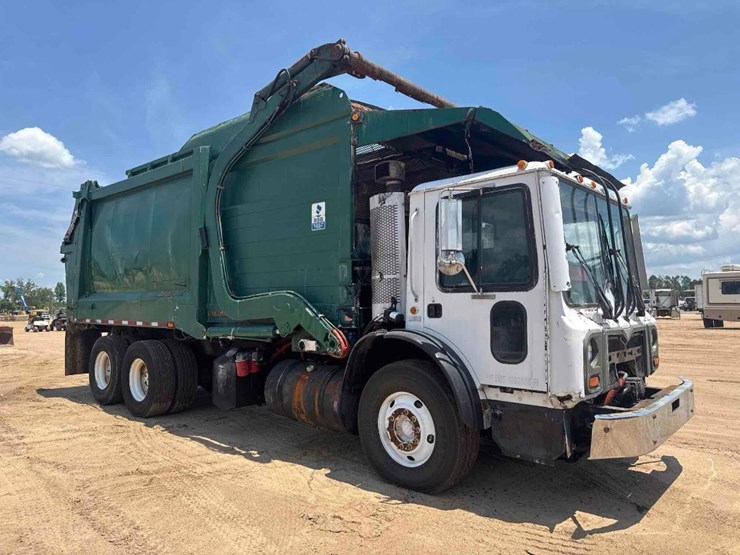 2010-mack-mru613-image-4
