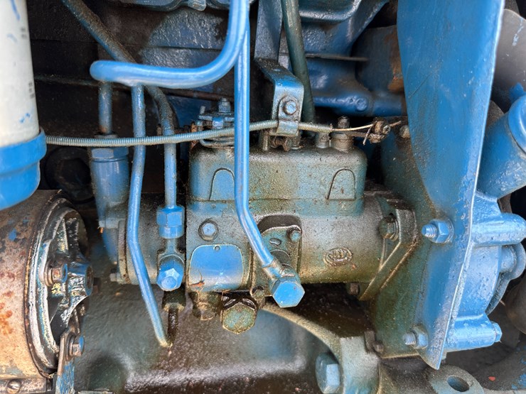 ford-4000-image-35