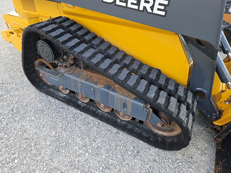 2022-deere-325g-image-14