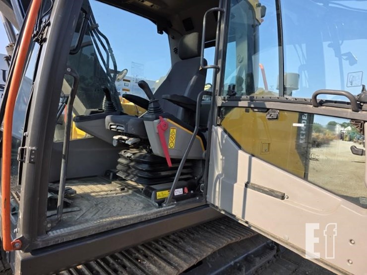 2021-volvo-ec140el-image-10