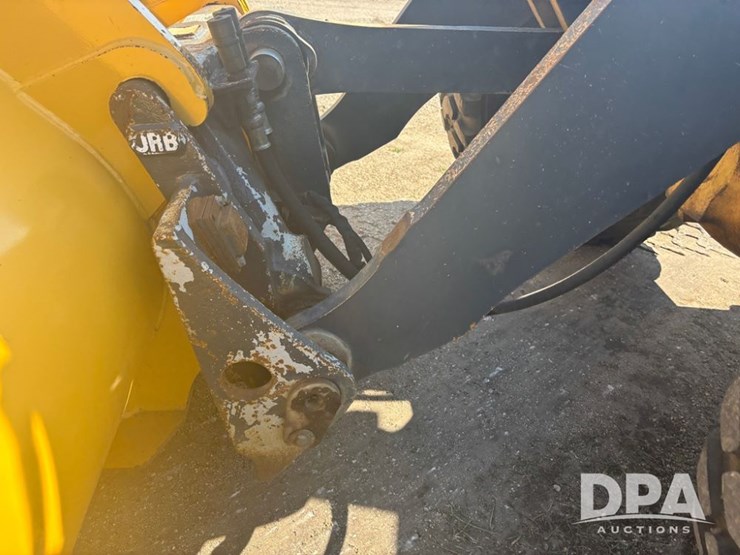2015-deere-624k-image-37