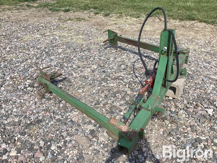3-pt-round-bale-unroller-image-19
