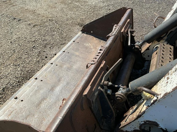 bobcat-t250-image-10