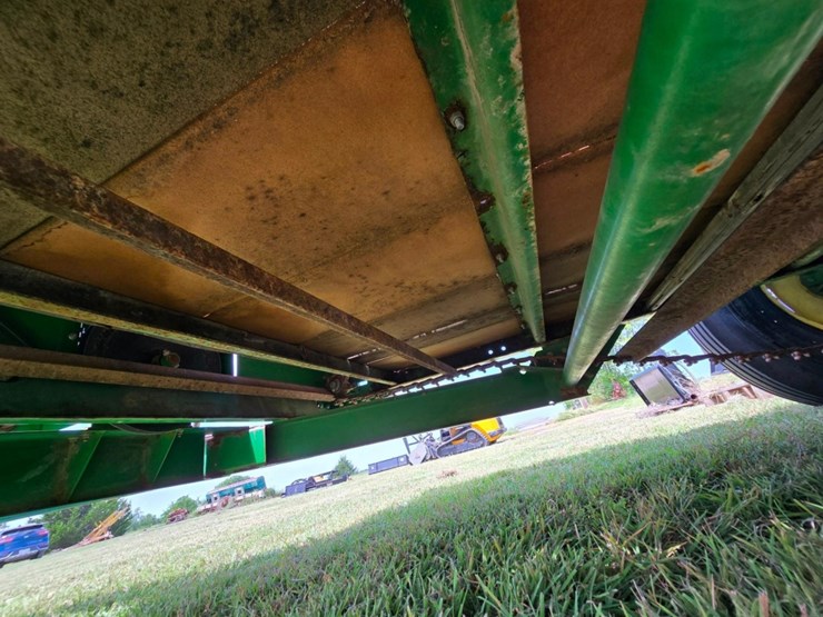 john-deere-350-image-16