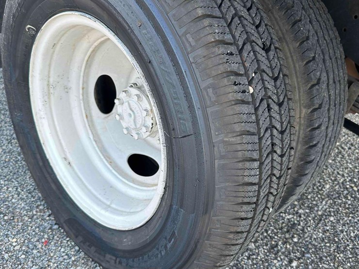 2013-ford-e350-image-6