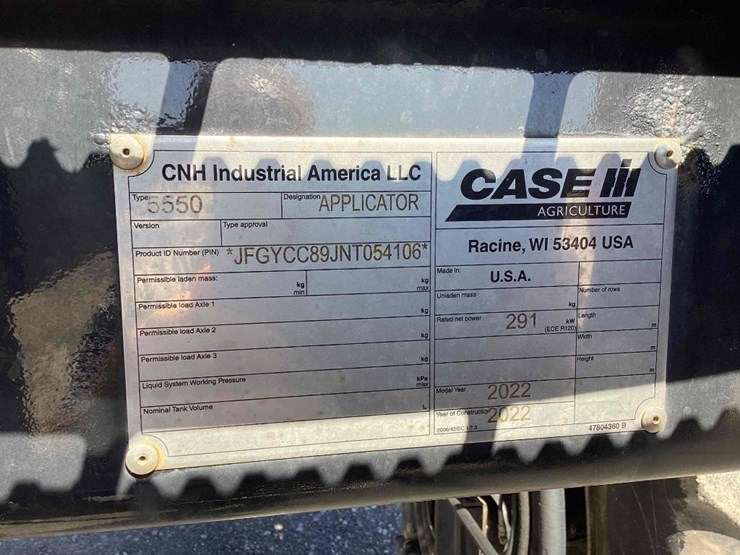 2021-case-trident-5550-spreader-image-86