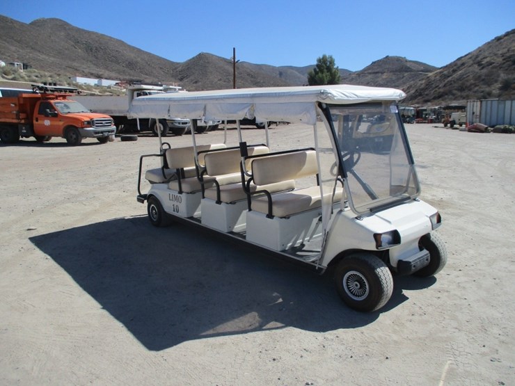 club-car-golf-shuttle-cart,-image-2