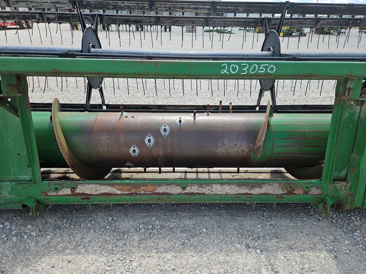 1986-john-deere-220-image-6