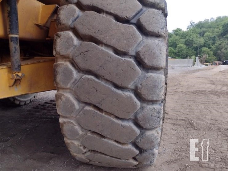 2003-volvo-a40d-image-21