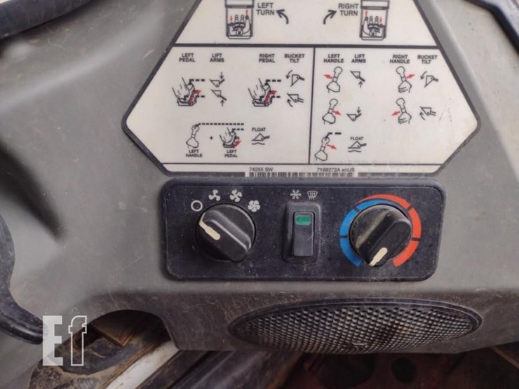 2019-bobcat-t590-image-11