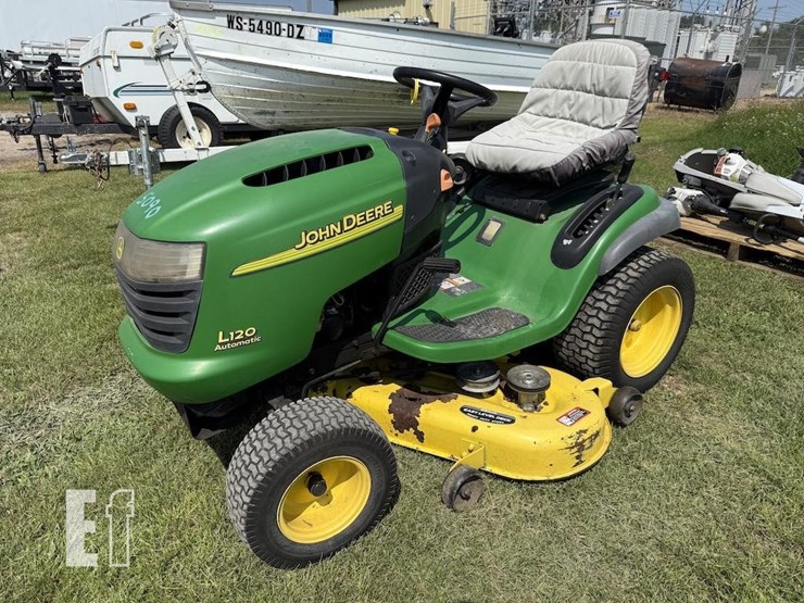john-deere-l120-image-3