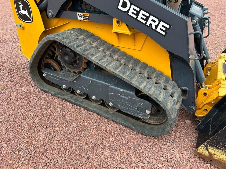 2020-deere-317g-image-20