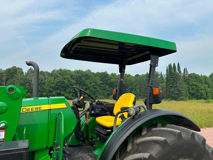 2018-john-deere-5075m-image-15
