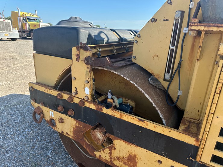 caterpillar-cb-434-image-32