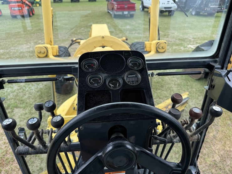 komatsu-gd555-image-12
