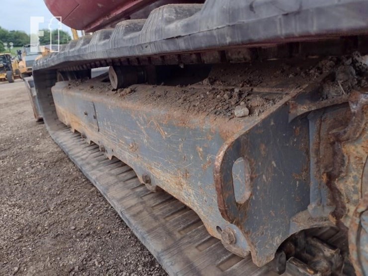 2018-takeuchi-tb260-image-31
