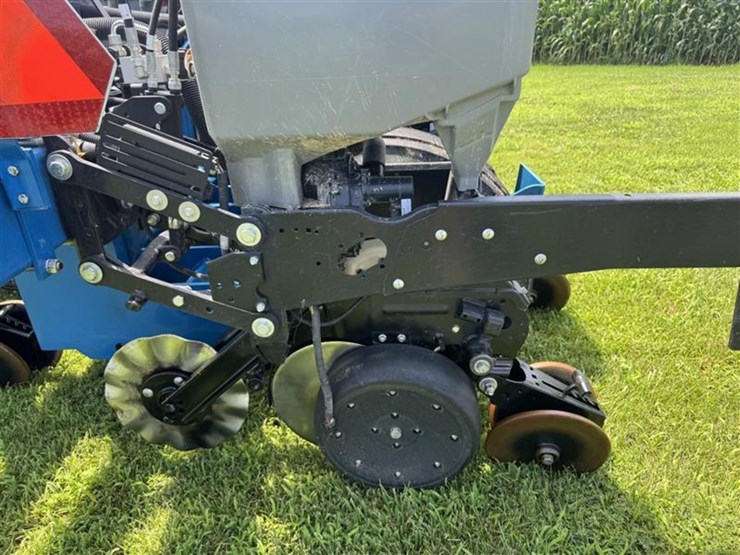 2020-kinze-3505-image-15