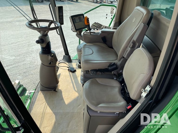 2016-john-deere-s690-image-126