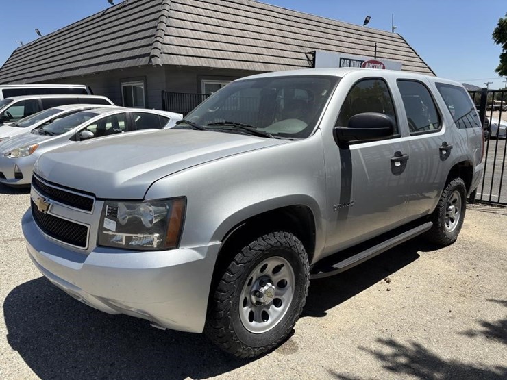 2014-chevrolet-tahoe-image-1