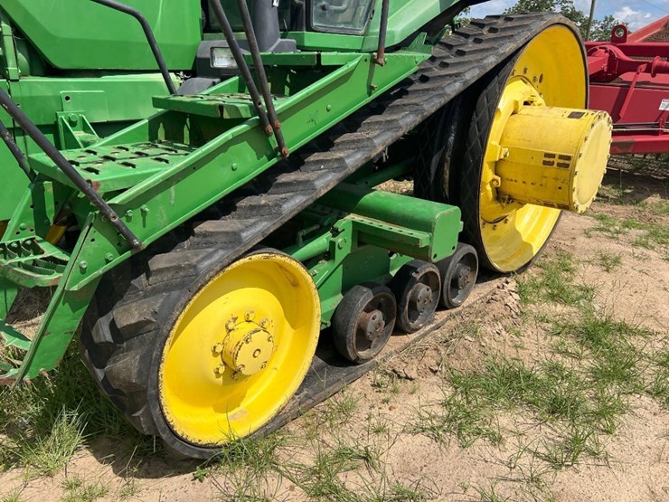 john-deere-8410t-image-21