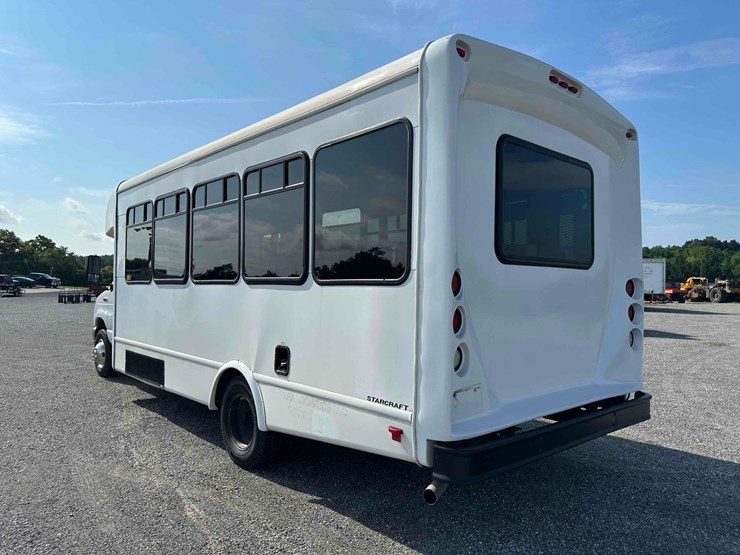 2017-ford-e450-image-20