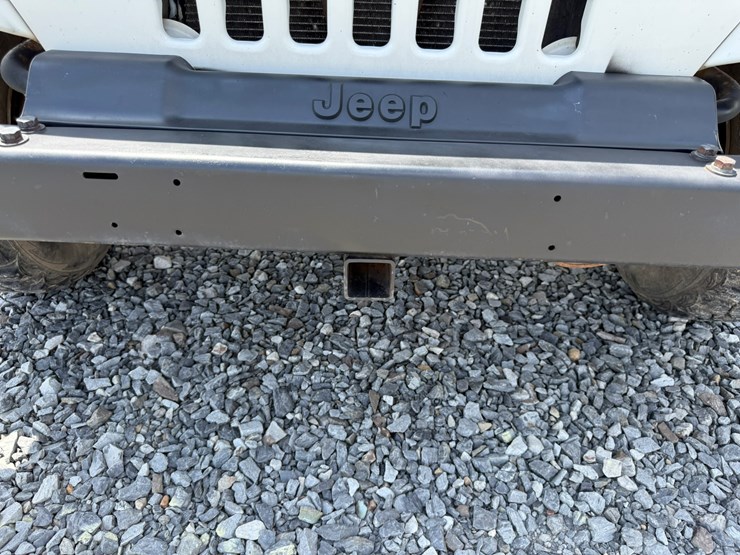 1997-jeep-wrangler-image-29