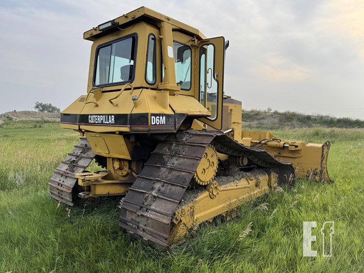 caterpillar-d6m-image-12
