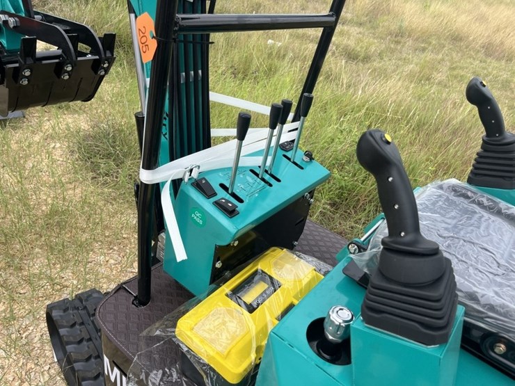 cfg-mh12rx-mini-excavator-image-8