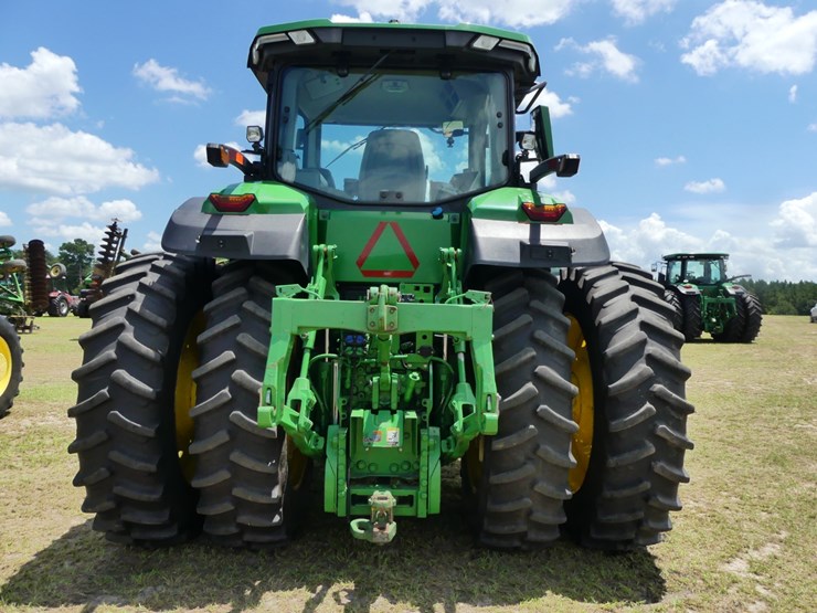 2020-john-deere-7r-210-image-7