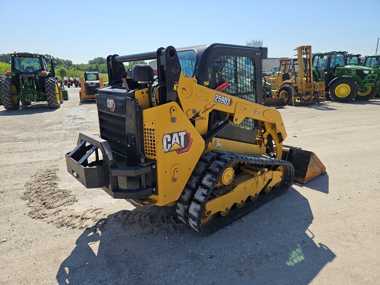 2019-caterpillar-259d3-image-19