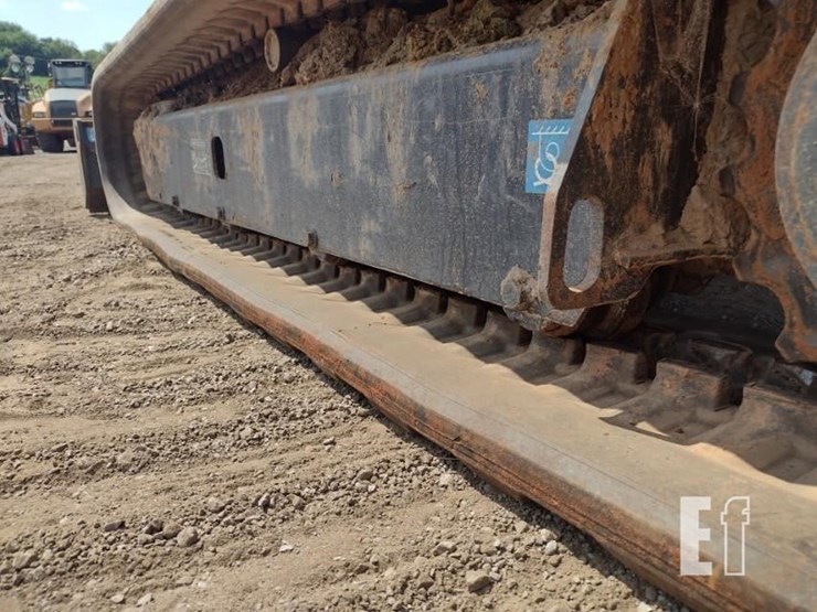 2022-deere-50g-image-32