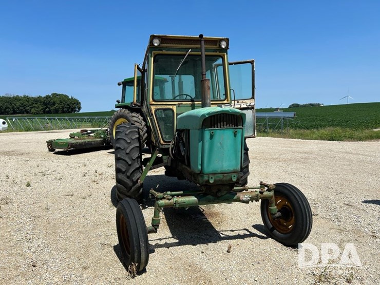 john-deere-3020-image-22