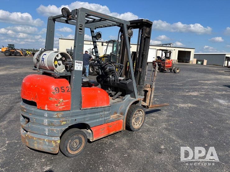 toyota-forklift-(dr11896-unit-952)-image-5