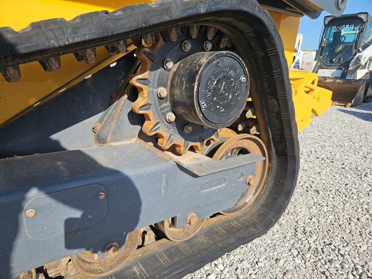 2022-deere-325g-image-15