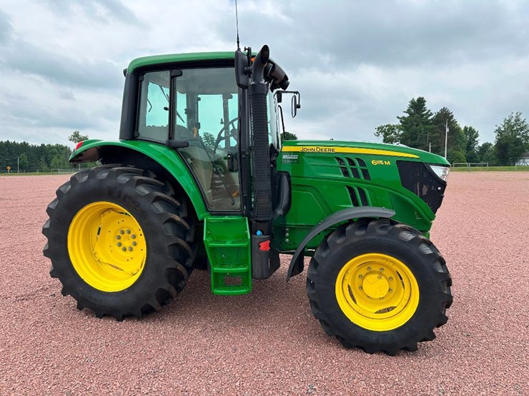 2014-john-deere-6115m-image-3