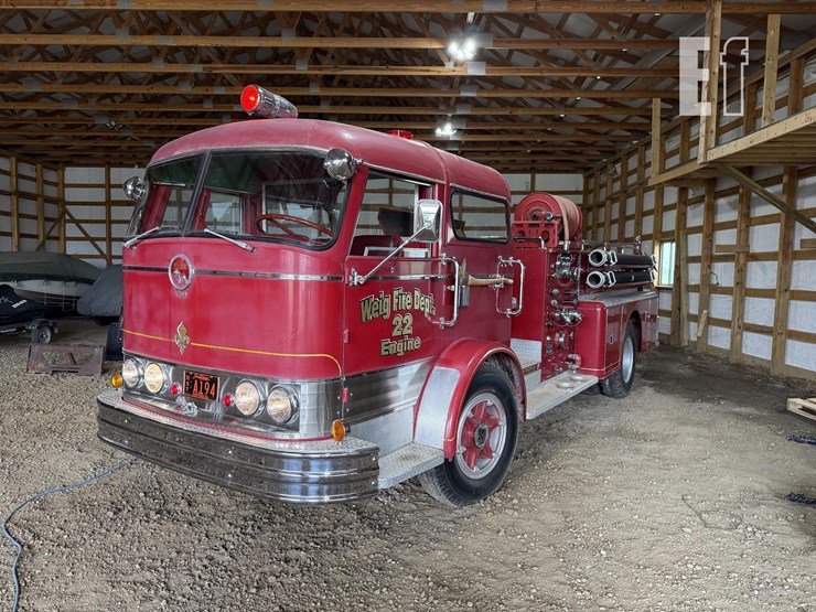 1959-mack-c954-31-image-1