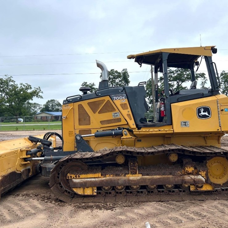 2016 DEERE 700K LGP