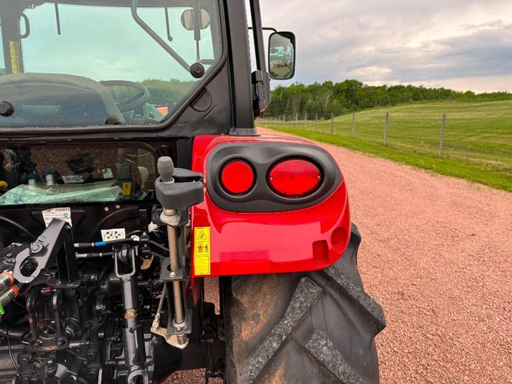 2023-case-ih-farmall-75a-image-23