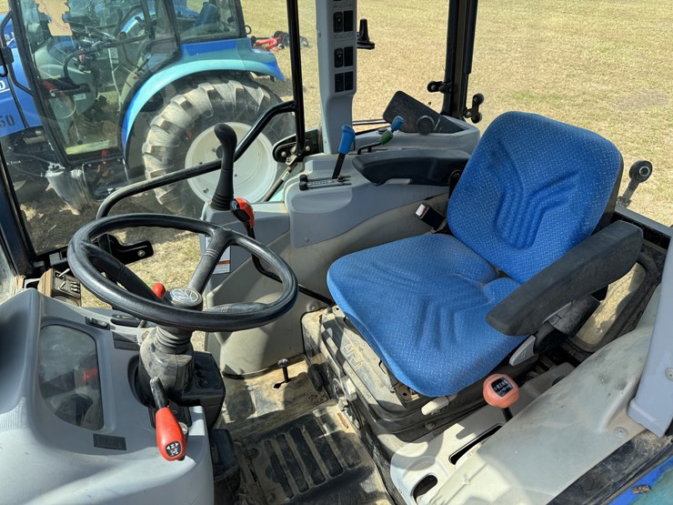 new-holland-boomer-47-image-8