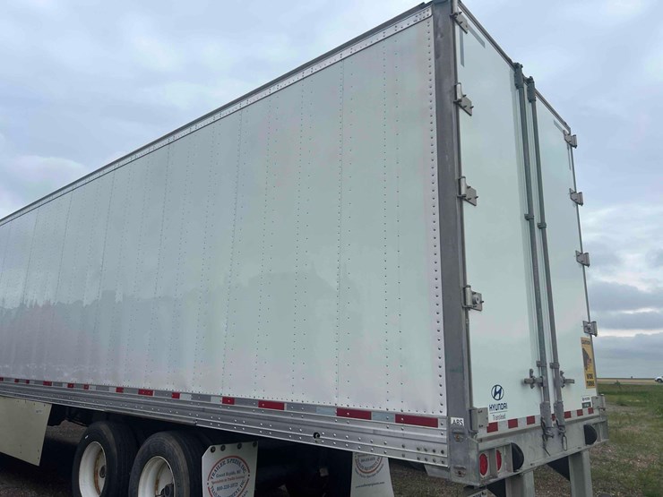 2019-hyundai-van-trailer-image-11