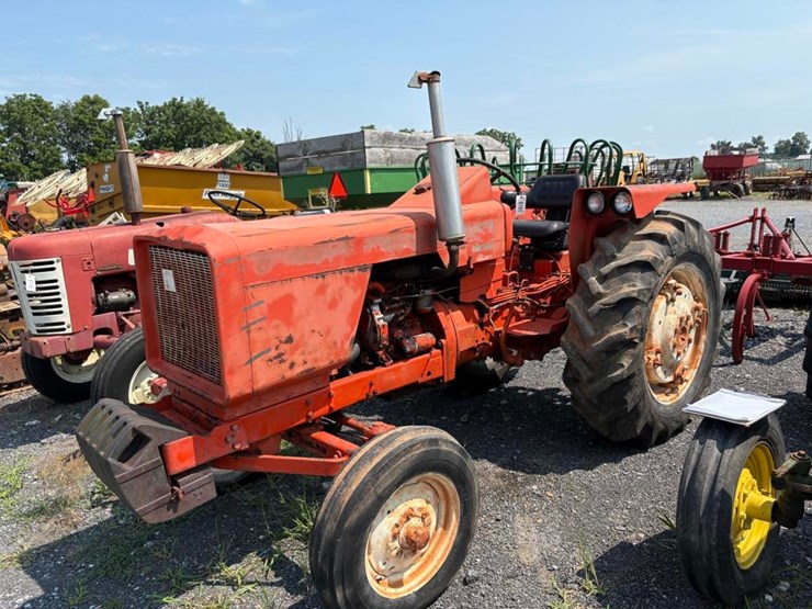 allis-chalmers-160-tractor-image-2
