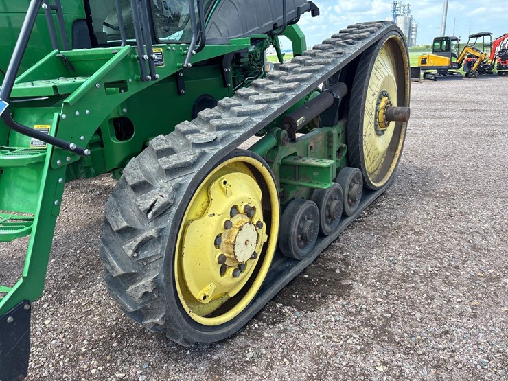 2014-john-deere-8335rt-image-8