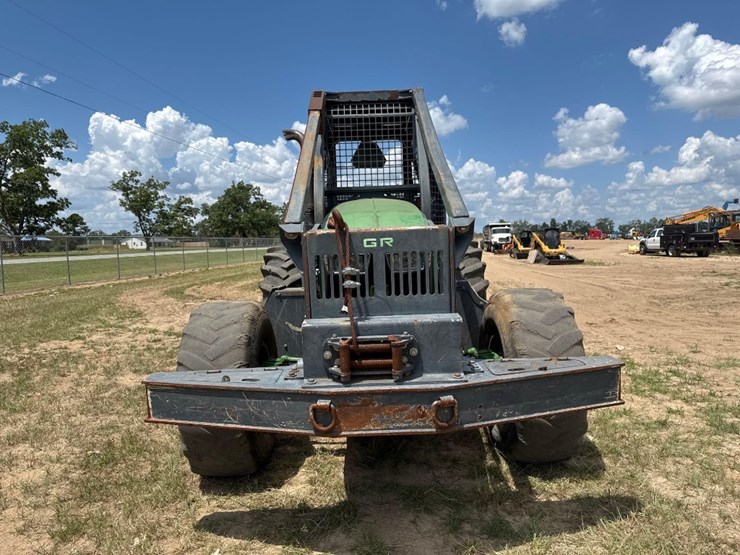 2015-john-deere-5100m-image-3
