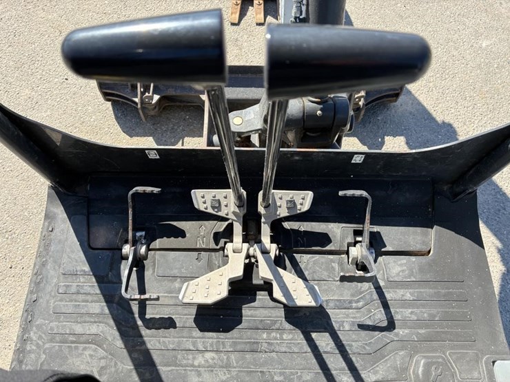 2020-bobcat-e20-image-17